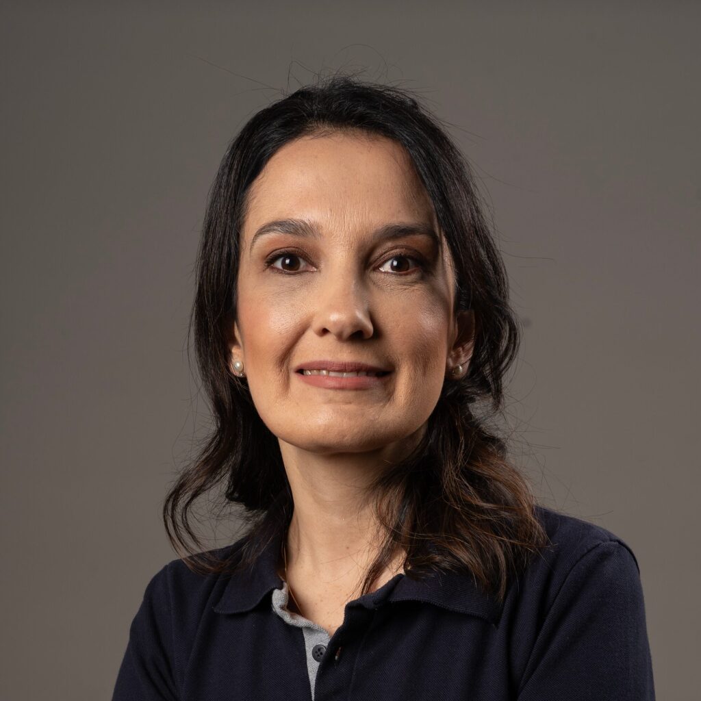 Karin Regina da Rocha Demarques Cruz